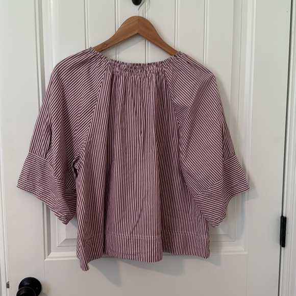 Loft Striped Wide Hem V-neck Top Medium - Picture 3 of 9